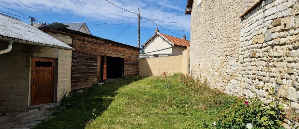 Maison 5 pièces de 105 m² à Asfeld (08190)