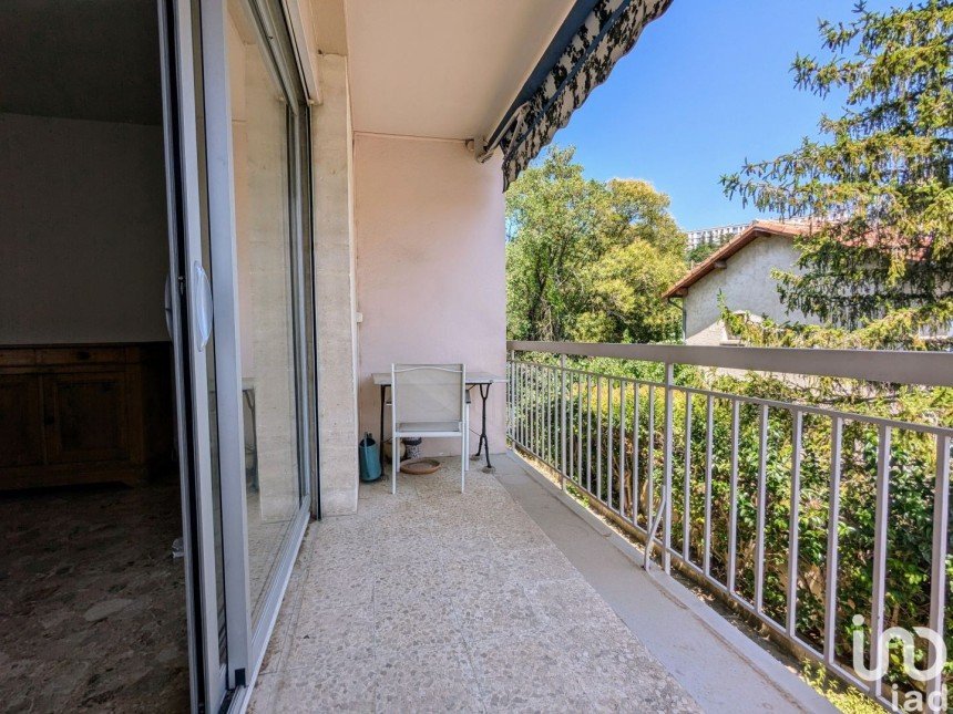 Apartment 4 rooms of 86 m² in Aix-en-Provence (13100)