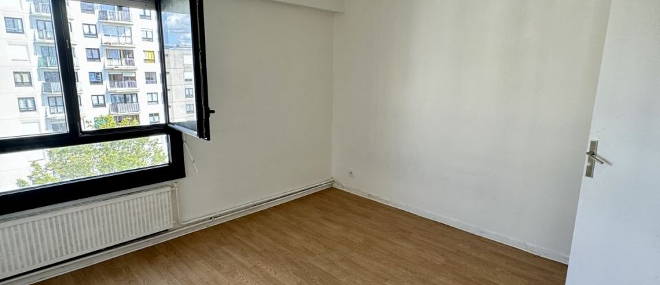 Apartment 4 rooms of 91 m² in Le Havre (76610)