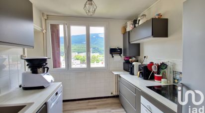 Apartment 3 rooms of 61 m² in Fontaine (38600)