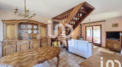 Pavillon 3 pièces de 92 m² à Ferrières-en-Bray (76220)