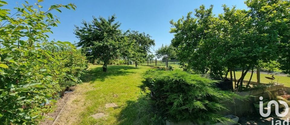 Pavillon 3 pièces de 92 m² à Ferrières-en-Bray (76220)