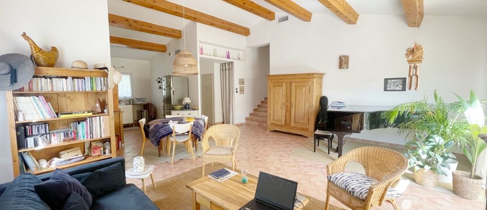 Maison traditionnelle 4 pièces de 104 m² à Solliès-Toucas (83210)