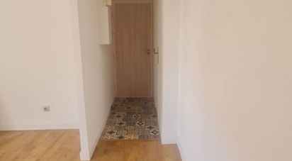 Apartment 3 rooms of 82 m² in Reims (51100)