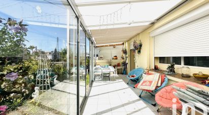 House 3 rooms of 115 m² in Saint-Saviol (86400)