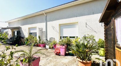 House 3 rooms of 115 m² in Saint-Saviol (86400)