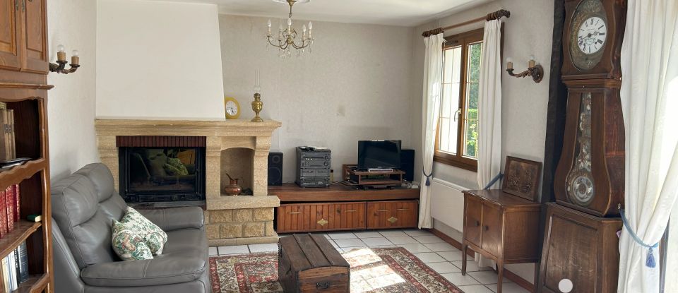 House 4 rooms of 107 m² in Chaumont-sur-Tharonne (41600)