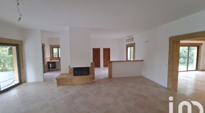 House 6 rooms of 200 m² in Générac (30510)