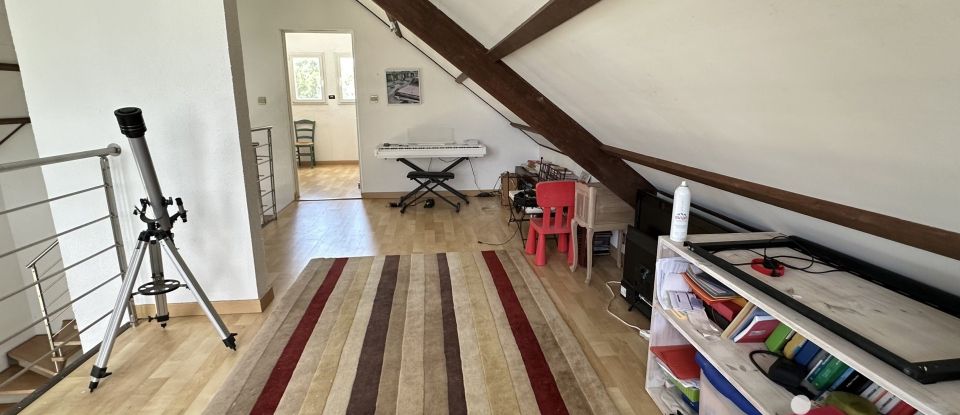 Maison 6 pièces de 180 m² à Saint-Denis (97417)