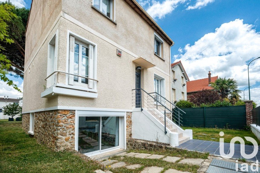 Maison traditionnelle 7 pièces de 146 m² à Vaires-sur-Marne (77360)