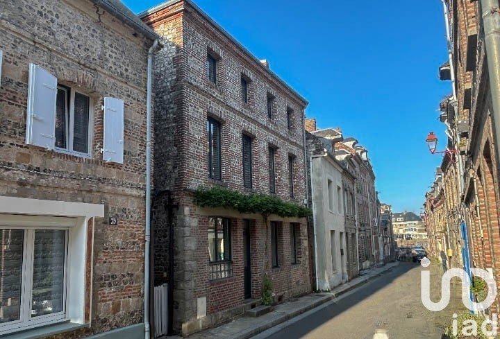 Maison 5 pièces de 100 m² à Saint-Valery-en-Caux (76460)