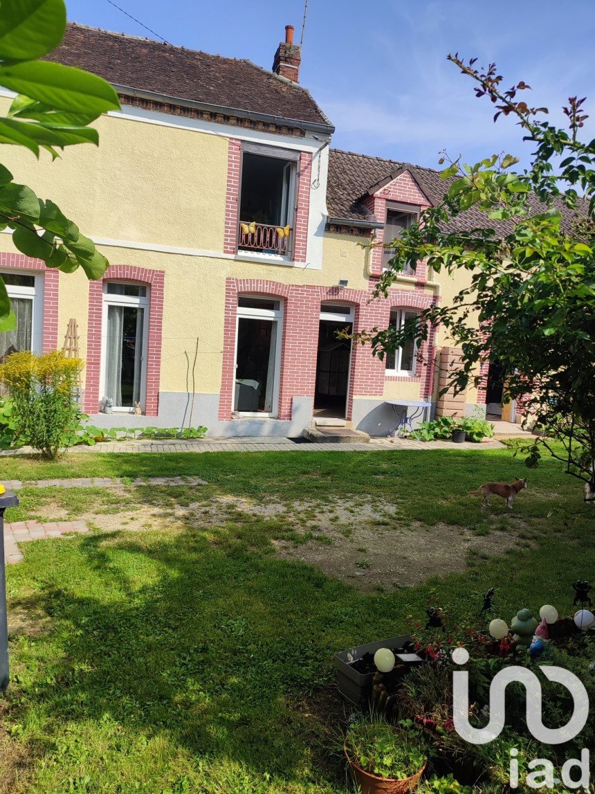 Country house 5 rooms of 194 m² in Melz-sur-Seine (77171)