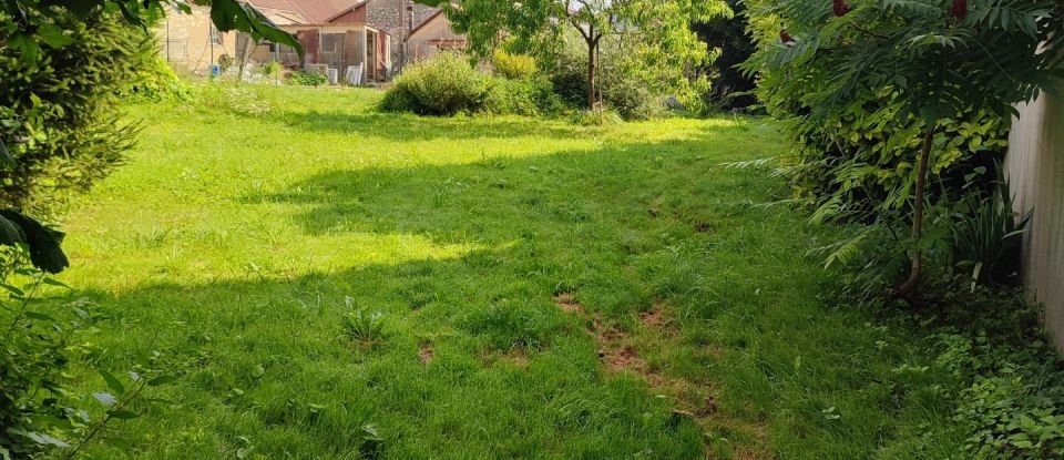 Maison de campagne 5 pièces de 194 m² à Melz-sur-Seine (77171)