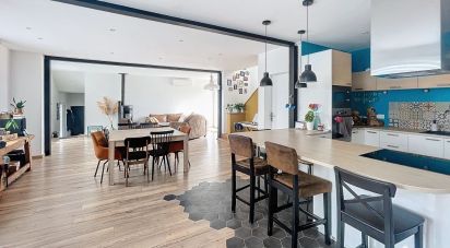 Maison 9 pièces de 230 m² à Loivre (51220)