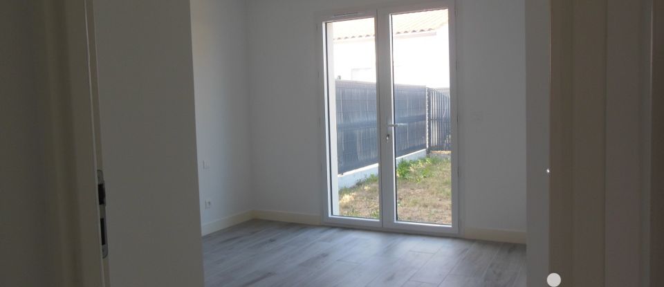 House 5 rooms of 122 m² in Semussac (17120)