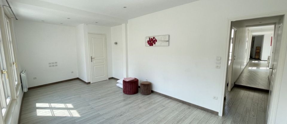 Apartment 4 rooms of 109 m² in Châlons-en-Champagne (51000)