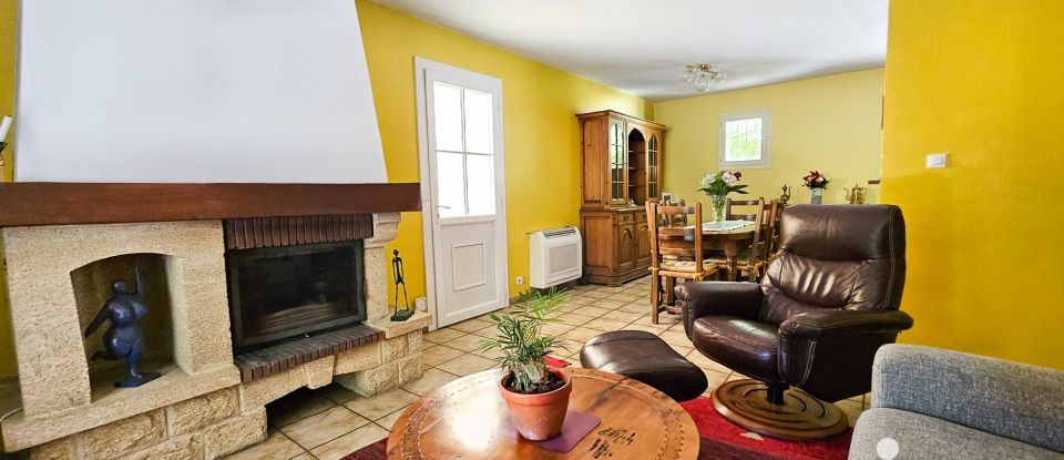 Traditional house 4 rooms of 73 m² in Le Thor (84250)