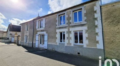 Maison traditionnelle 4 pièces de 122 m² à Doux (79390)