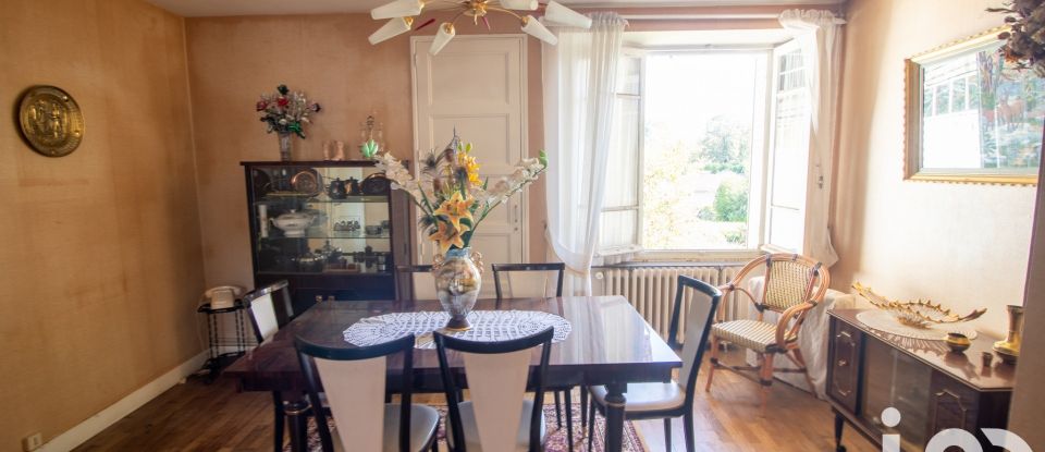 Maison 6 pièces de 106 m² à Châlus (87230)