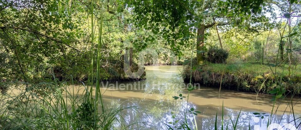 Longère 5 pièces de 172 m² à Héric (44810)