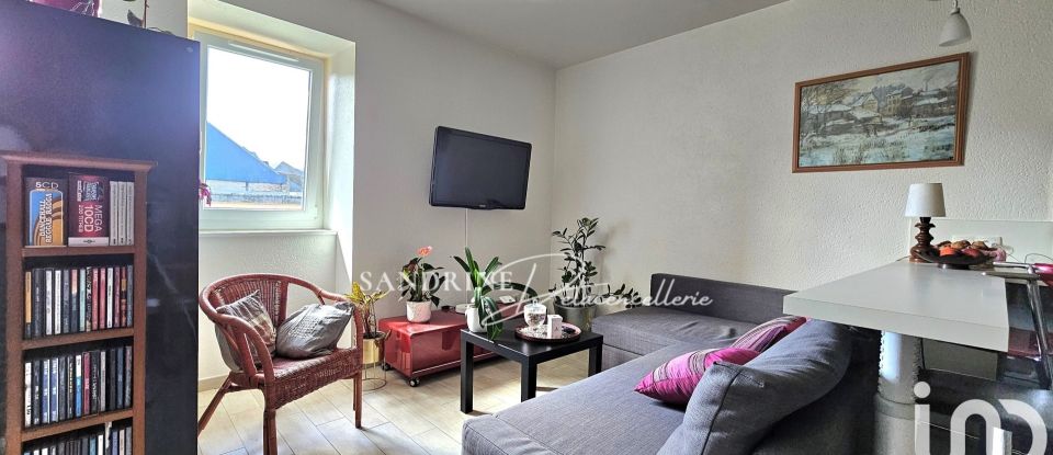 Apartment 3 rooms of 71 m² in Blain (44130)