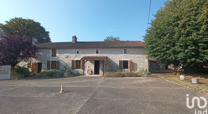 Maison 8 pièces de 246 m² à Vanzay (79120)