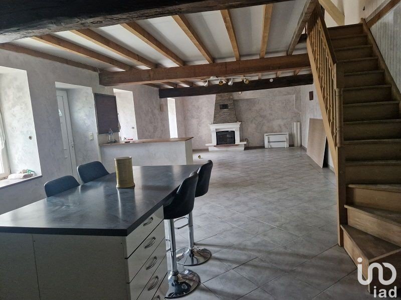 Maison 5 pièces de 157 m² à Neuvy-Sautour (89570)