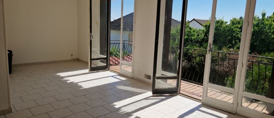 Maison 4 pièces de 73 m² à Saint-Florentin (89600)