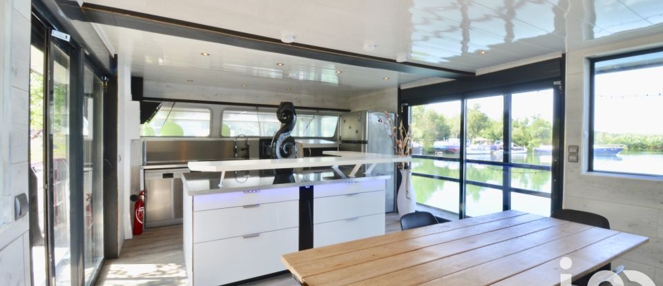 House boat 5 rooms of 130 m² in Châtenay-sur-Seine (77126)