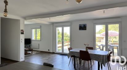 House 3 rooms of 95 m² in Ozillac (17500)