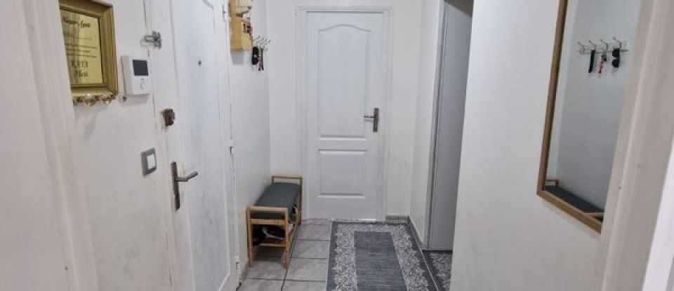 Appartement 3 pièces de 71 m² à Compiègne (60200)