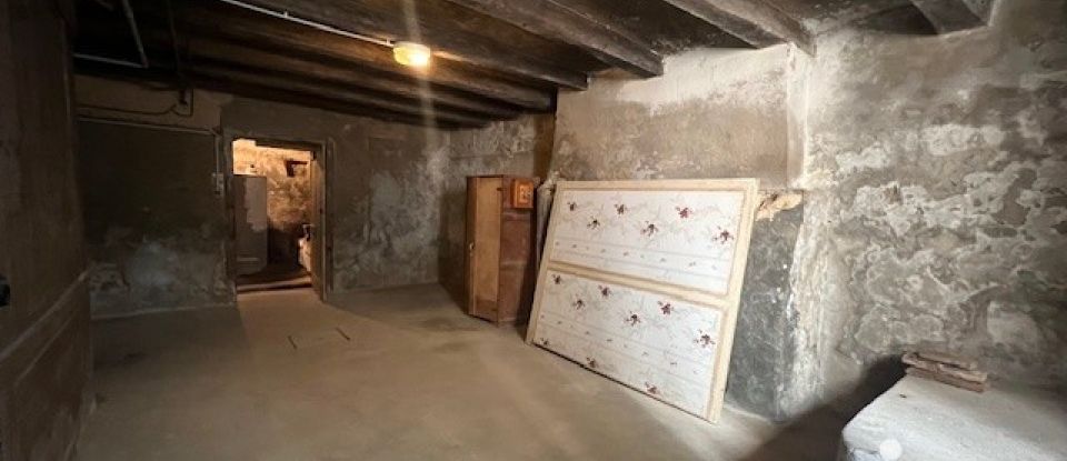 House 5 rooms of 163 m² in Thouars (79100)