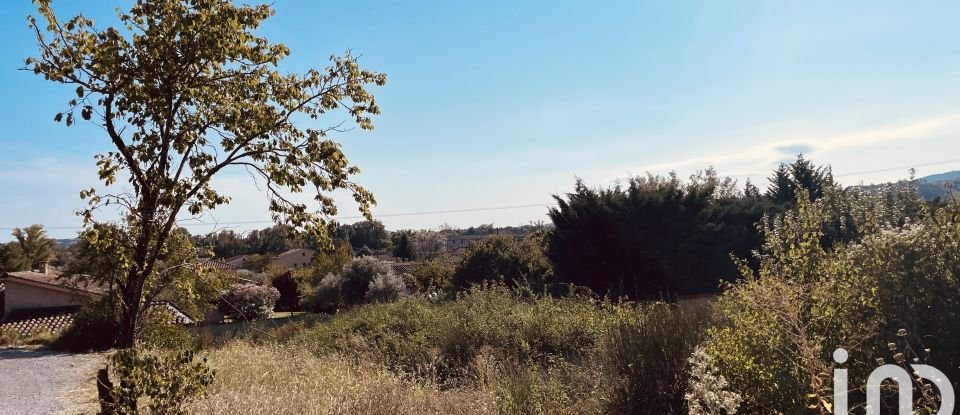 Terrain de 1 046 m² à Saint-Privat (07200)