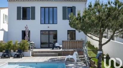 Maison d’architecte 5 pièces de 206 m² à Rivedoux-Plage (17940)