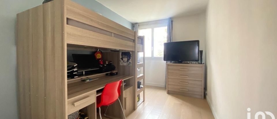 Apartment 5 rooms of 85 m² in Trappes (78190)