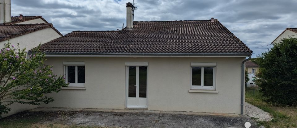 Traditional house 4 rooms of 91 m² in Branne (33420)