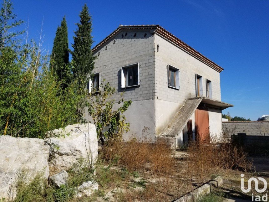 Maison 2 pièces de 50 m² à Mollégès (13940)