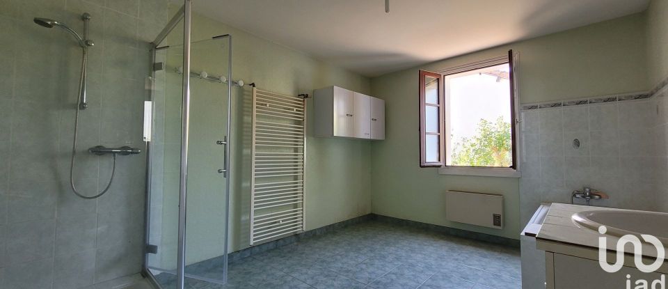 Maison 3 pièces de 139 m² à Louin (79600)