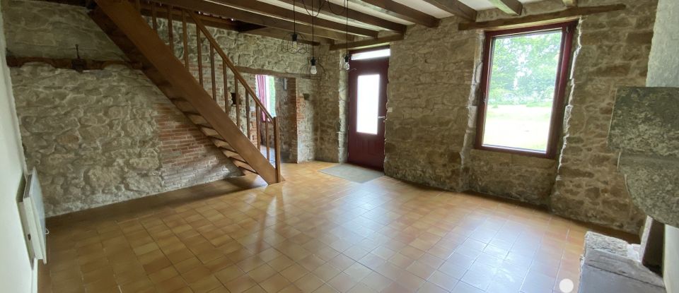 Maison de village 3 pièces de 86 m² à Les Herbiers (85500)