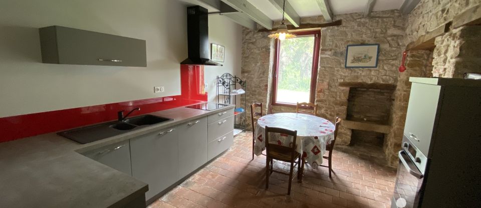 Village house 3 rooms of 86 m² in Les Herbiers (85500)