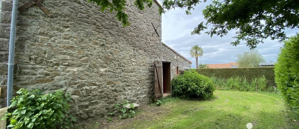 Village house 3 rooms of 86 m² in Les Herbiers (85500)