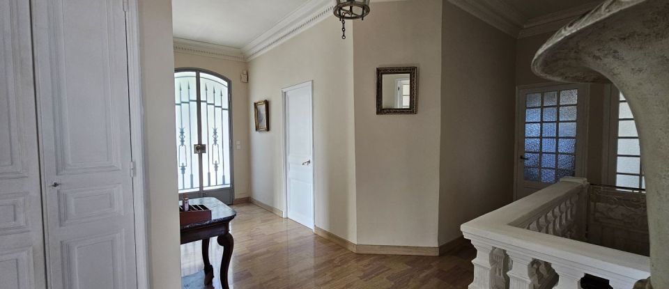 House 5 rooms of 225 m² in Toulon (83100)