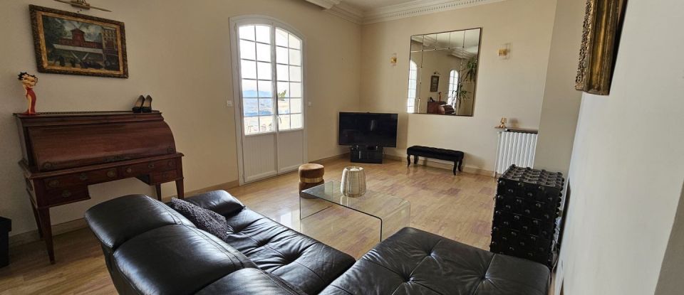 House 5 rooms of 225 m² in Toulon (83100)