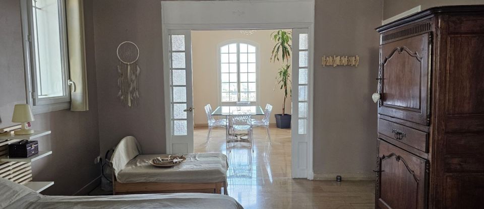 House 5 rooms of 225 m² in Toulon (83100)