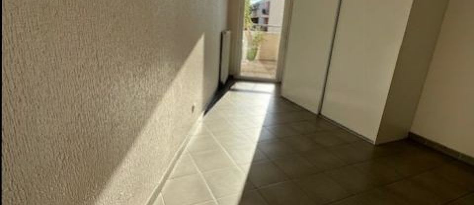 Appartement 3 pièces de 58 m² à Nîmes (30900)