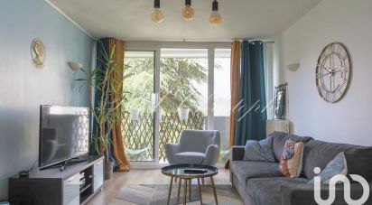 Apartment 4 rooms of 67 m² in Ermont (95120)