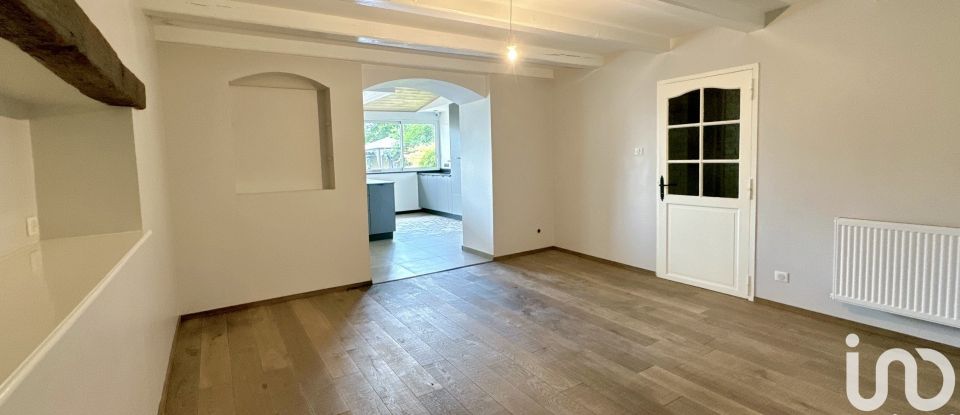 Maison traditionnelle 9 pièces de 295 m² à Mey (57070)