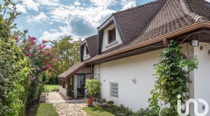 Traditional house 5 rooms of 135 m² in Saint-Quentin-sur-Isère (38210)