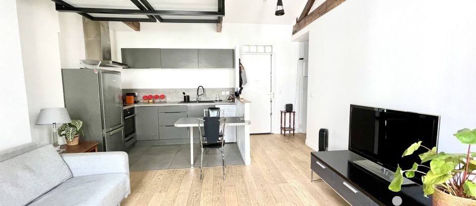 Studio 1 room of 34 m² in Paris (75011)