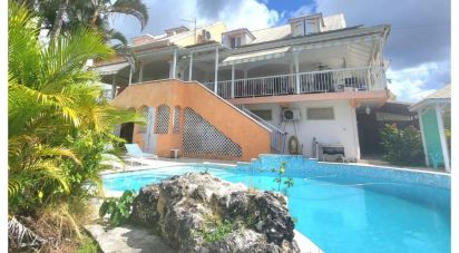 House 5 rooms of 170 m² in Morne-à-l'Eau (97111)